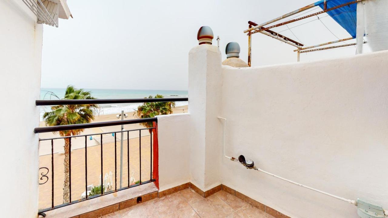 Apartamento en primera linea de playa de Villajoyosa  Exterior foto
